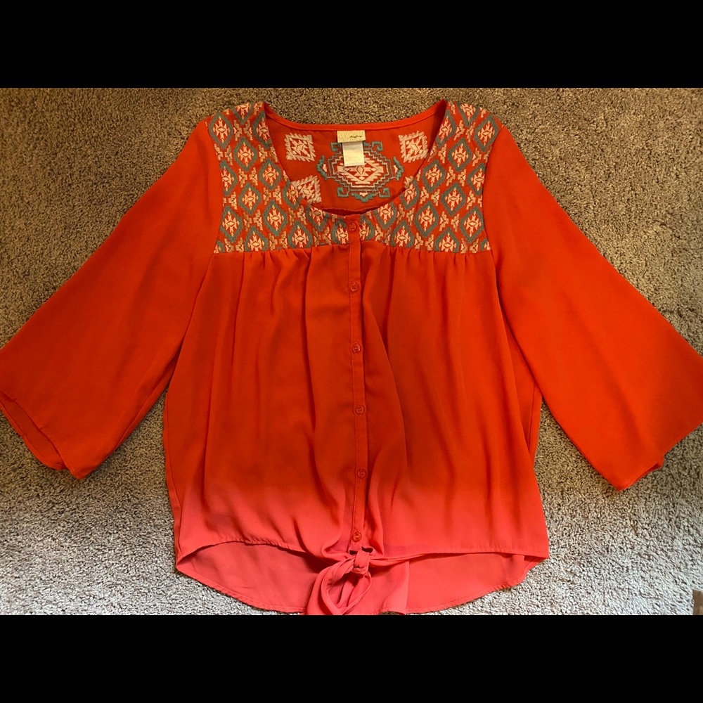 Day trip super cute top